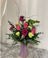 Iridescent Charm val arrg in pink iredescent vase in Winter Park, Florida | APPLEBLOSSOM FLORIST & GIFTS