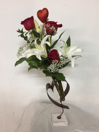 Iron heart Red roses and lily