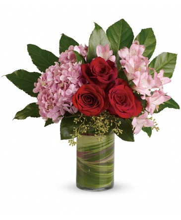Island Romance Fresh Cut Arrangement in Wellington, CO | Aesoph Flowers Island Romance Fresh Cut Arrangement in Wellington, CO | Aesoph Flowers