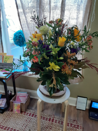 its a baby baby boy with long lasting flowers