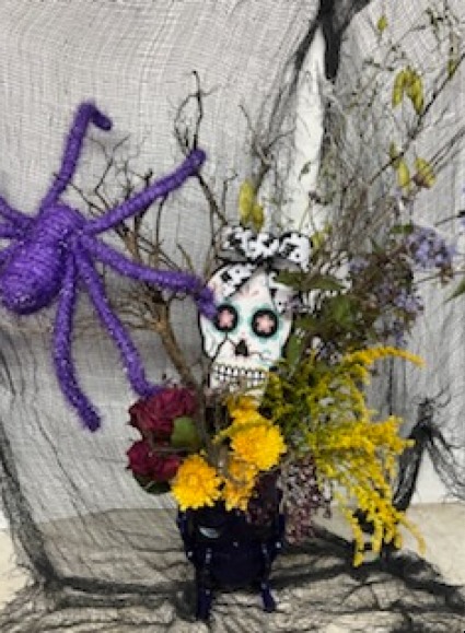 ITSY BITSY SPIDER SKULL CAULDRON ARRANGEMENT 