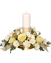 Ivory Light Centerpiece Floral Arrangement in South Milwaukee, Wisconsin | PARKWAY FLORAL INC.