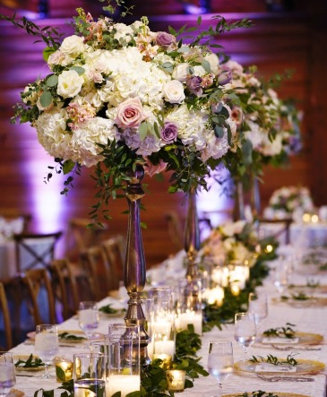 Ivy Rose and Hydrangea Reception Table  in Arlington, TX | Wilsons In Bloom Florist