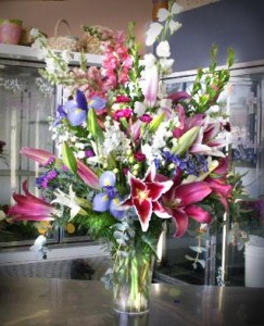 Jaw Dropping Designers Choice fresh flowers
