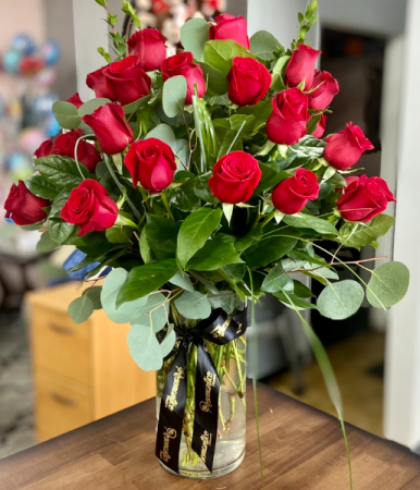 Mi Amore- Two dozen LONG STEM Roses 