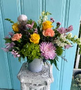 JELLYFISH BUCKET FLOWER ARRANGEMENT