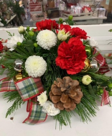 Jolly Joy Christmas Table arrangement in Mitchell, ON | FLORAL TREASURES