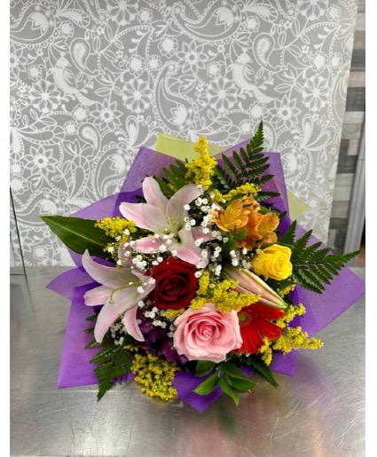Joyful Gesture Bouquet No Vase