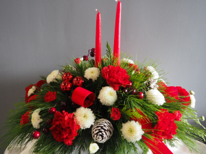 Joyous Candlelight Flower Arrangement in Barrie, ON | FLOWERS AND PINEWORLD Joyous Candlelight Flower Arrangement in Barrie, ON | FLOWERS AND PINEWORLD