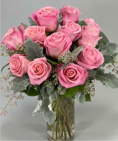 Juliana Premium pink rose arrangement