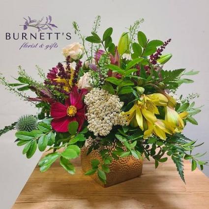 Just Golden Vase Arrangement