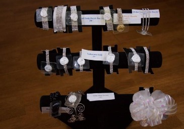 keepsake bracelets for prom corsages bracelets in Pittsfield, MA | NOBLE'S FARM STAND AND FLOWER SHOP