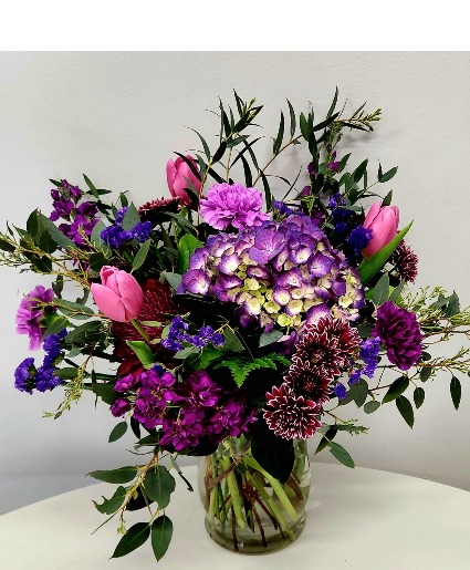 KIMD2505 Regal Mom Large Vase Arrangement