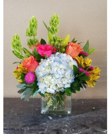 KIM'S SWEET DREAMS Exclusively at Mom & Pops in Oxnard, CA | Mom and Pop Flower Shop
