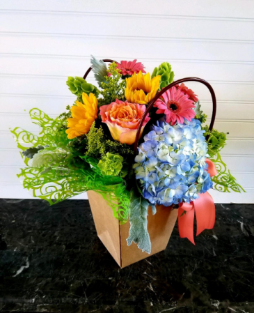 Kim's Unique Bouquet EXCLUSIVELY AT MOM & POPS