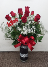 Kissy Face Rose Arrangement VASE ARRANGMENT (Local Delivery Only)