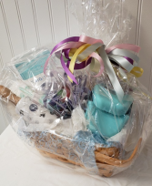 KITCHEN ESSENTIALS GIFT BASIC GIFT BASKET