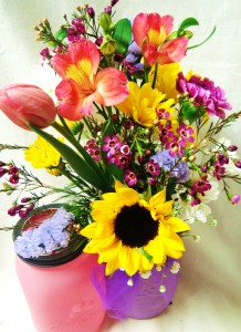 Bright spring mix in a COLORED MASON JAR!
