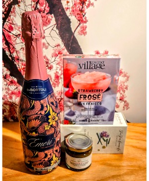 LA VIE EN ROSE Life in pink through a glass of wine