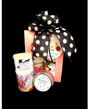Ladybug Gift Set Wildflower Candle, Soap and Springtime Seeds to Plant