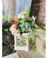 Lanterns adorned with Robins. Gift item