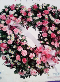 Large Heart Pink & White Wreath A34