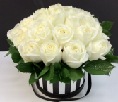 Large Magnificent Roses Hat Box