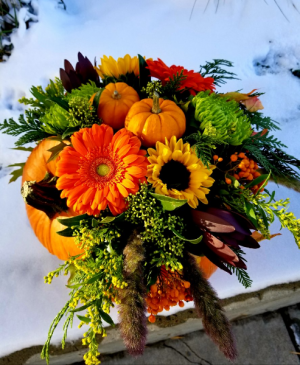large pumpkin centerpiece 