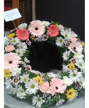 LARGE WREATH Assorted Daisies, Gerberas and Carnations