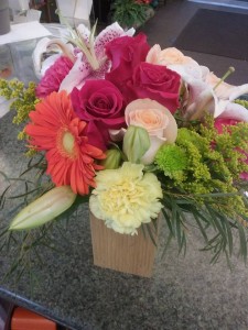 Vibrant rustic Box Fresh flowers