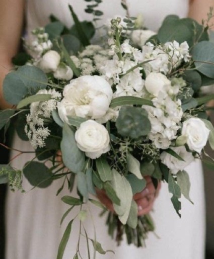 DAWN'S WEDDING BOUQUET loose style, all white
