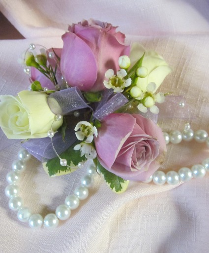 Lavendar Fields Wristlet