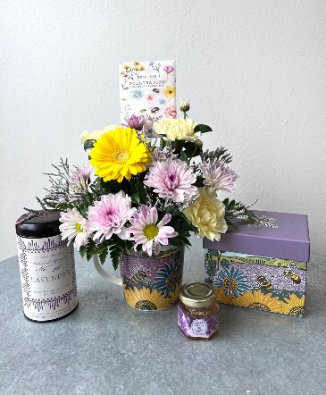 Lavender Fields  Gift Set in La Grande, OR | FITZGERALD FLOWERS