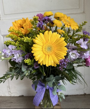 Lavender Smiles Arrangement Vase