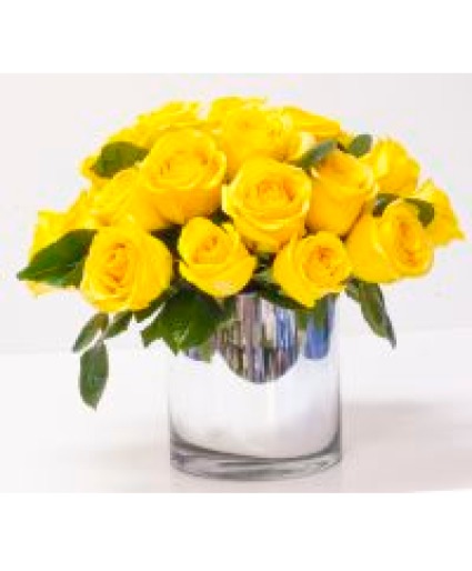 Lemon Meringue Vase Arrangement