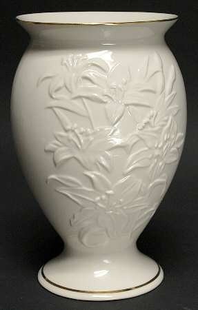 Lenox Lily Pedestal 8 Inch Vase
