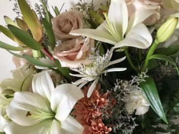 Leucadendron Copper Rose & Lily Ceremonial & Memorial in Lapoint, UT | WEDDINGS & INTERIORS + FLORAL BY JE DESIGN
