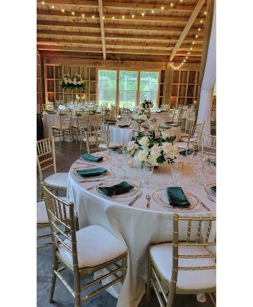 Lewiswood Wedding Low lush Centerpieces in Tallahassee, FL | Posh Stems