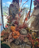 Lg Fall arrangement  Arrangement 
