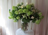 Light & Fresh Vase arrangement