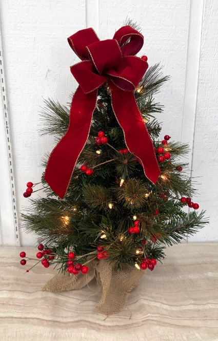 Lighted Berry Christmas Tree 