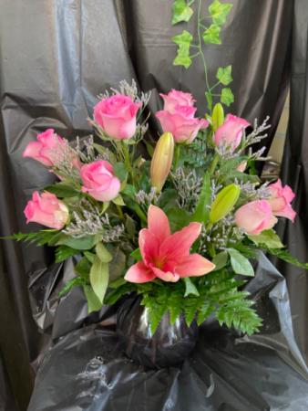 Lilly and Rose Bouquet Vase