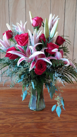 Lily and Rose Beauty Vase Arrangement