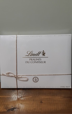Lindt Chocolates 250gr box