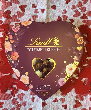 Lindt Gourmet Truffle Heart Box Chocolates