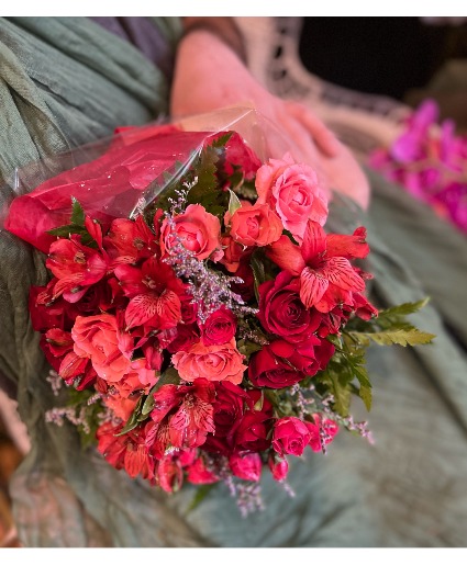 Little Bits Of Love  Loose Bouquet 