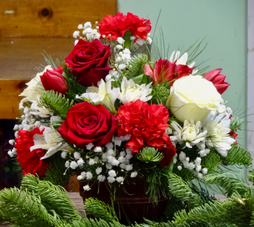 Little Bushel of Christmas Holiday Centerpiece