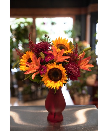 Local Autumn Blooms  Sunflowers & Lilies  in South Milwaukee, WI | PARKWAY FLORAL INC.