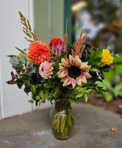 SOLD OUT - Local Flowers - Designer's Choice Vased Arrangement