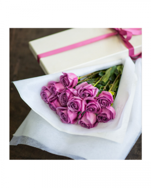 Long Stem Lavender Roses in a Box in Mississauga, ON | SELECT FLOWERS Long Stem Lavender Roses in a Box in Mississauga, ON | SELECT FLOWERS